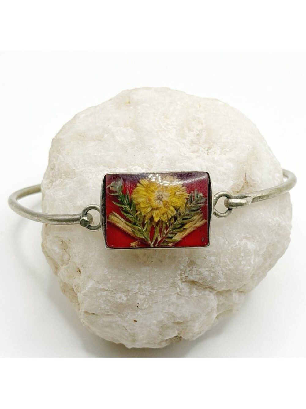 Cottagecore Pressed Flower Resin Silver Tone Floral Hinged Bangle Cuff Bracelet